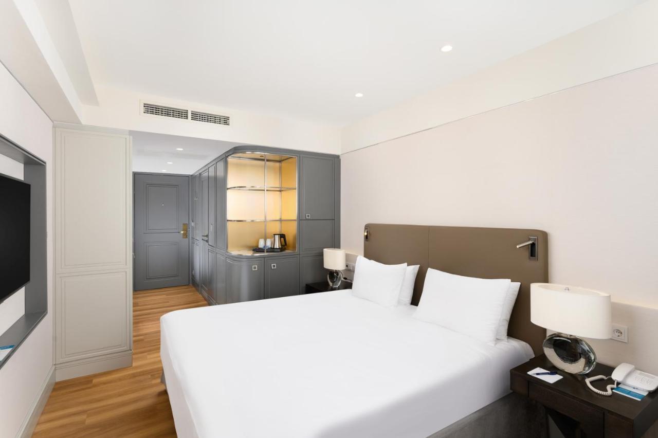 Danubius Astoria Center 4*