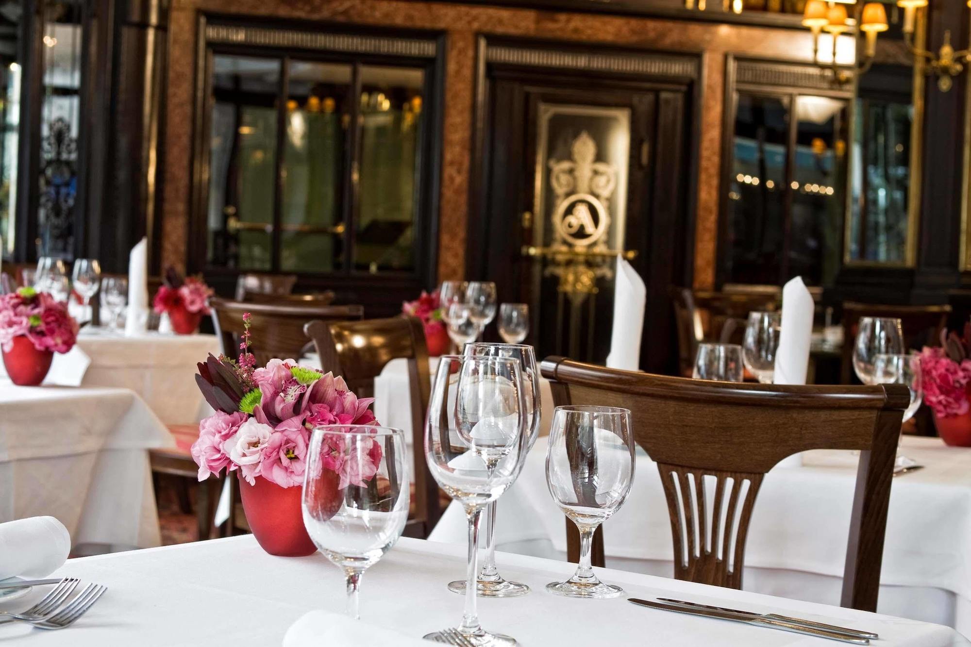 Danubius Astoria Center Hotel 4*