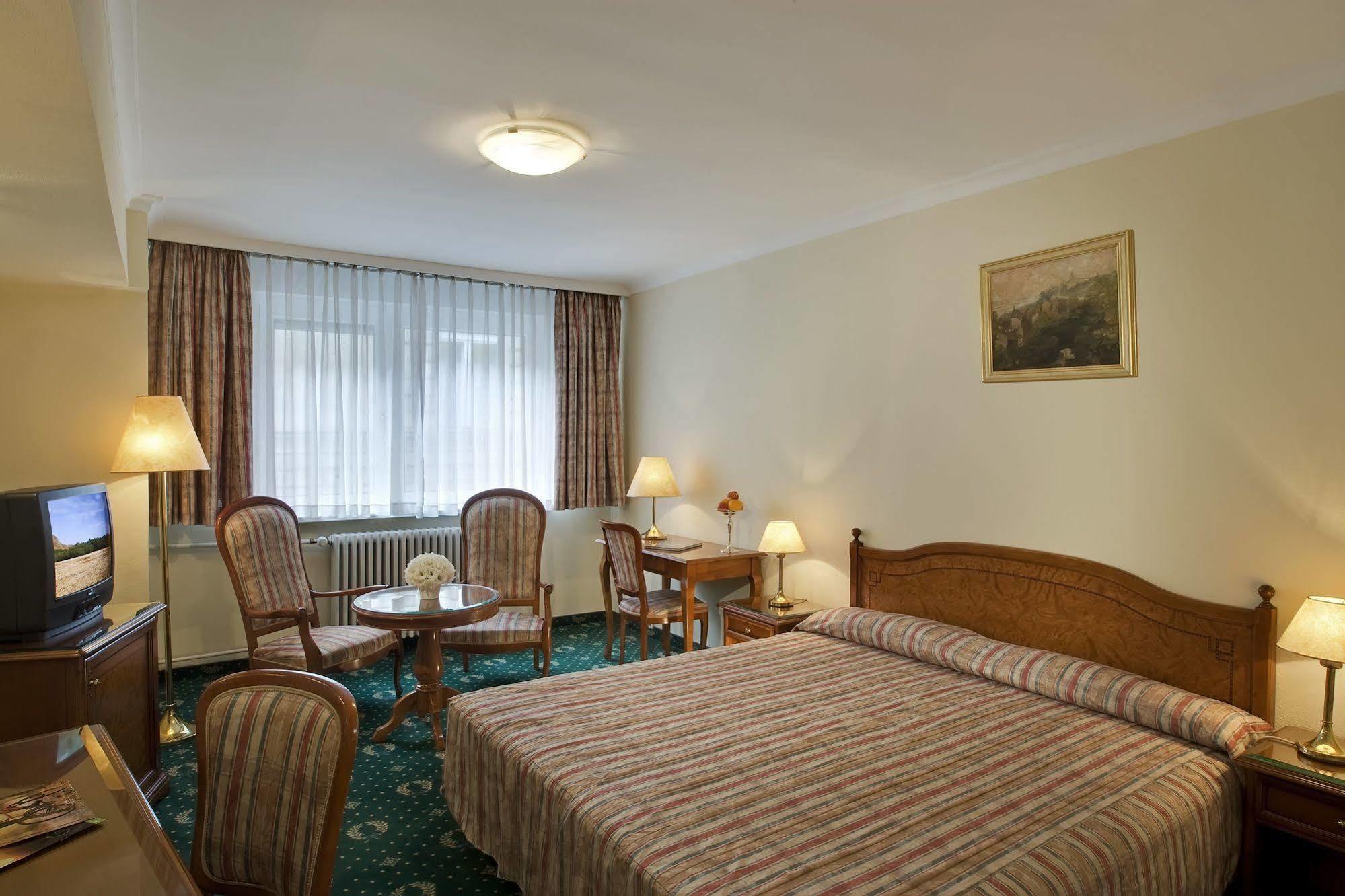 Danubius Astoria Center 4*
