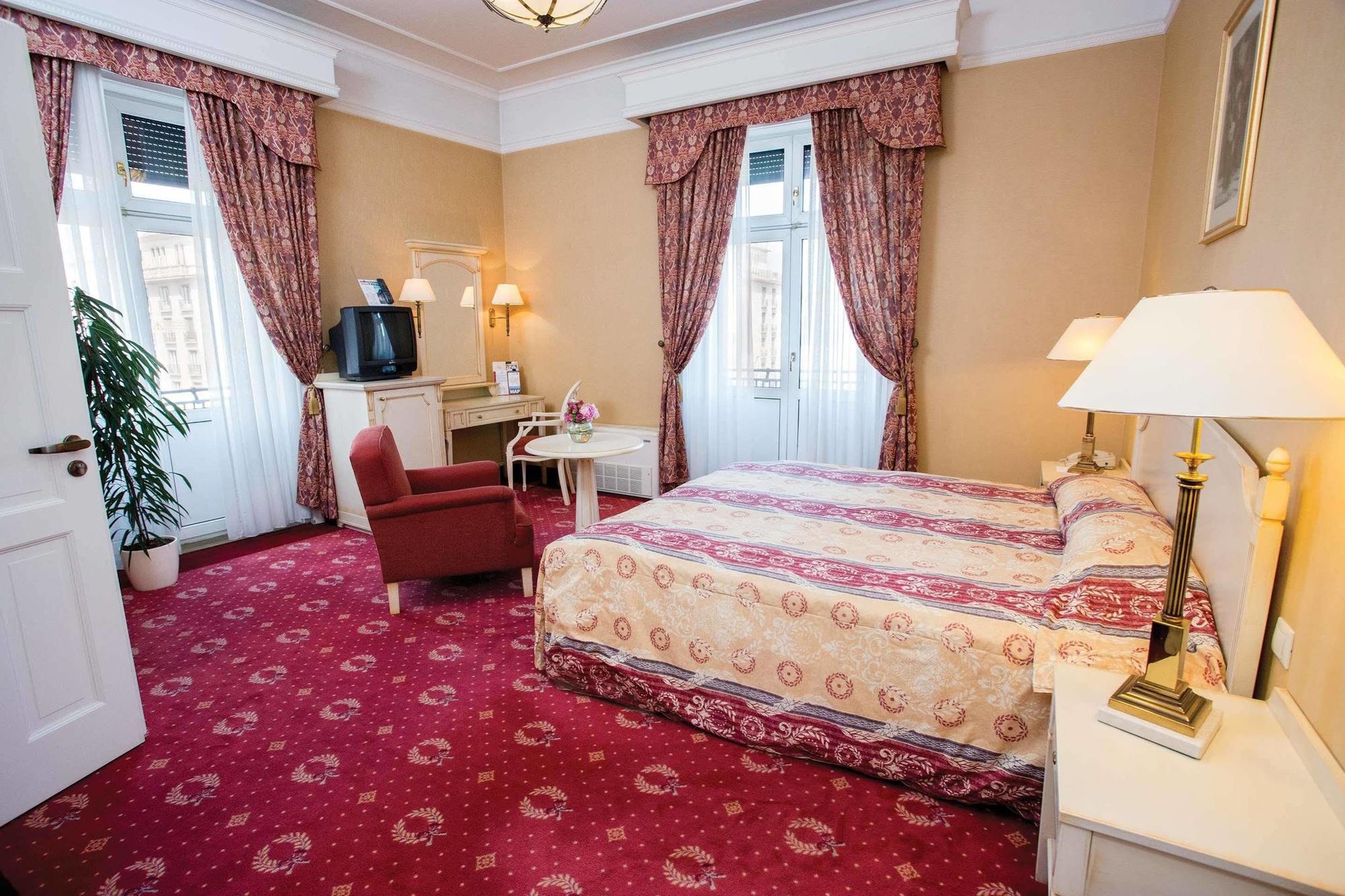 Hotel Danubius Astoria Center