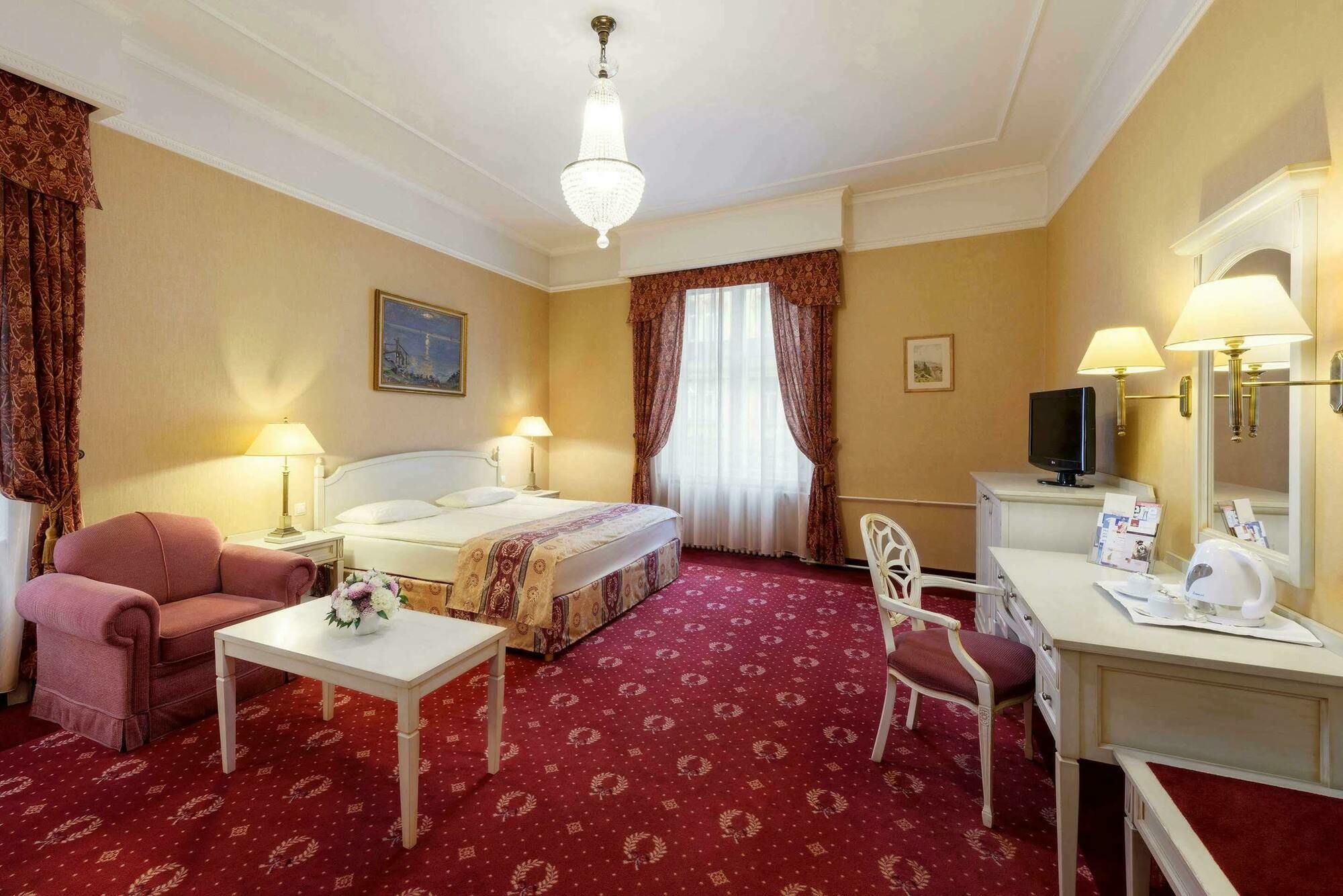 Hotel Danubius Astoria Center