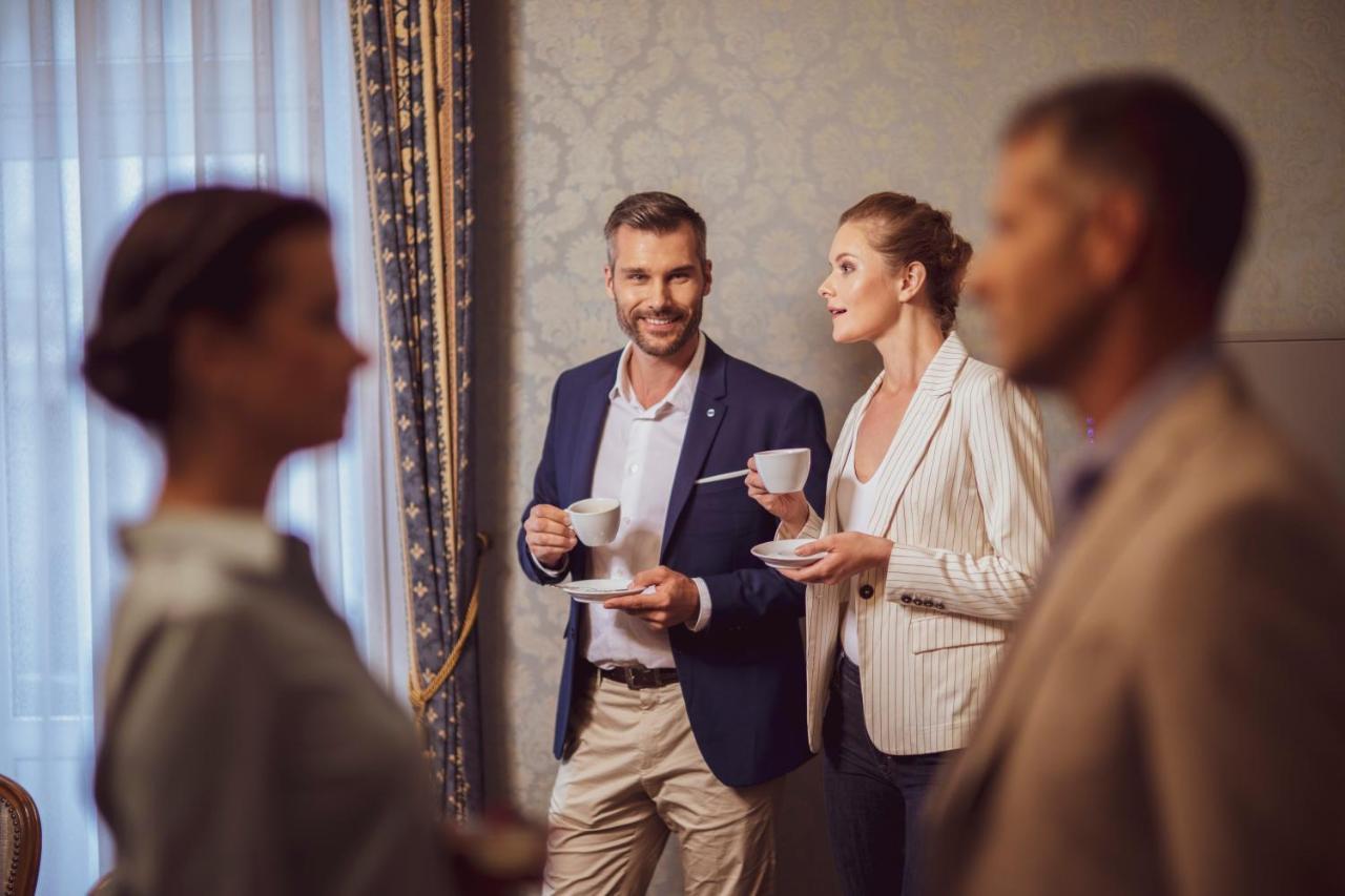 Danubius Astoria Center Готель 4*