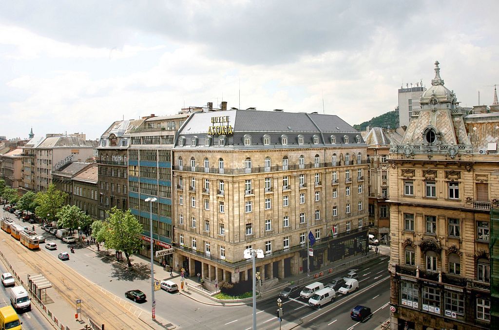 Danubius Astoria Center 4*